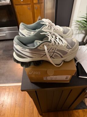 Asics White & Gray Running Sneakers with Black Heel Detail